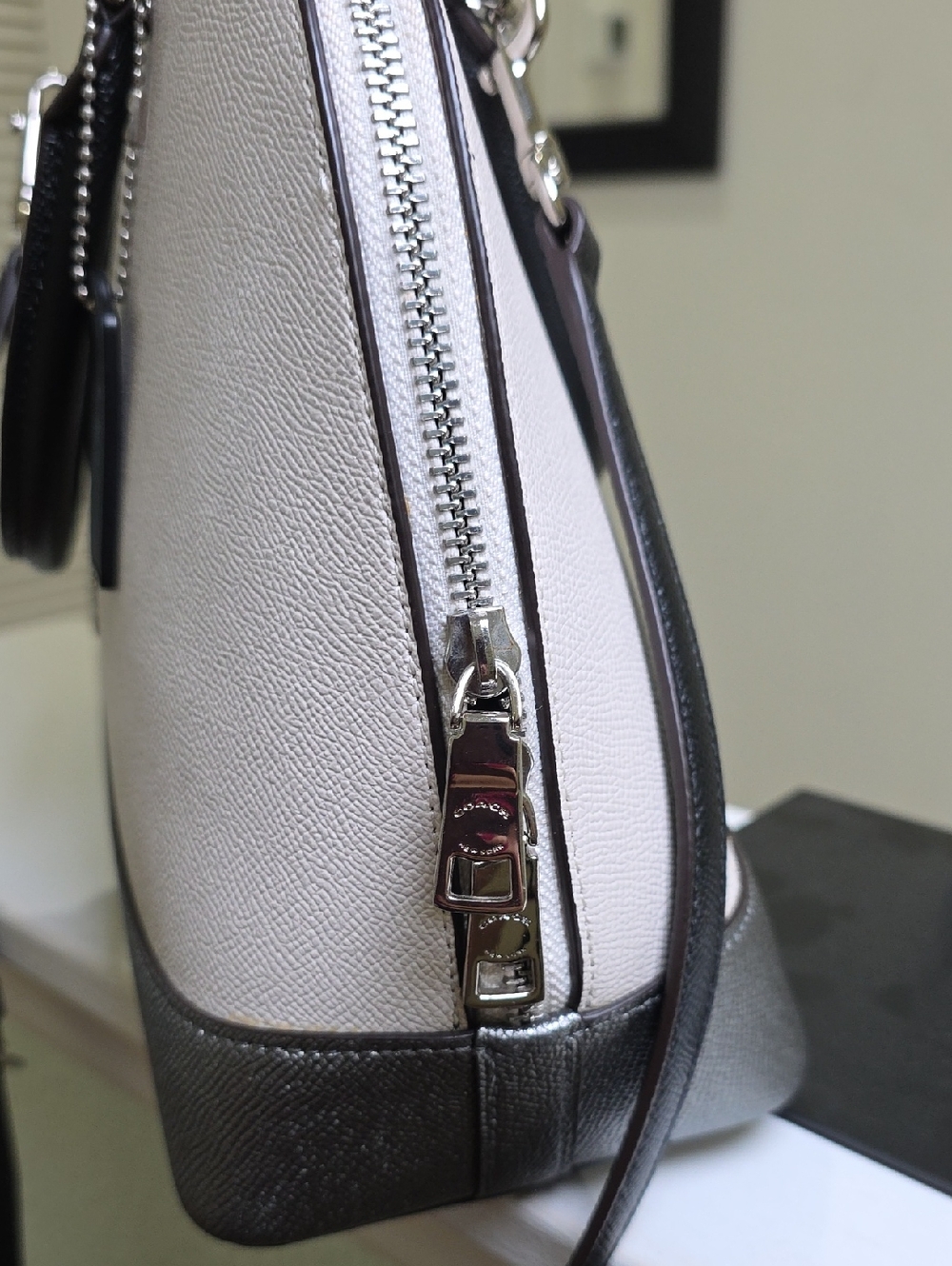 Coach F31074 Large Sierra Colorblock Satchel Chalk/Metallic Silver/SV EUC - Picture 7 of 16